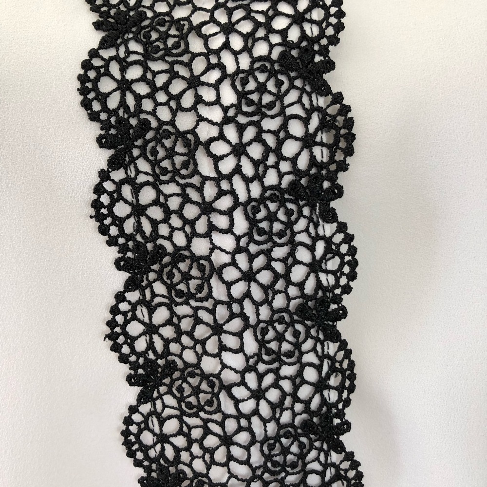 Mishca Bell Sleeve Black Filigree White Blouse - Picture 2 of 12